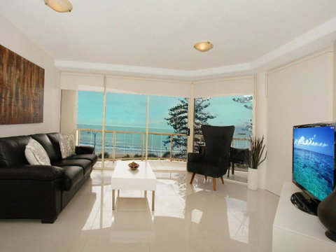 Zanzibar 404, Sensational 2 Bedroom Oceanview Apartment - Accommodation Rockhampton 0