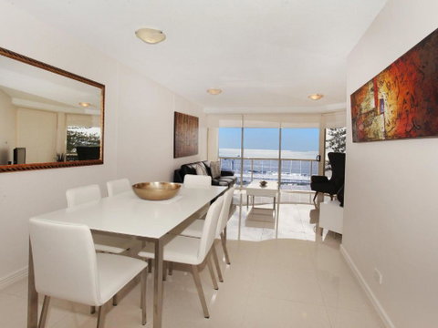 Zanzibar 404, Sensational 2 Bedroom Oceanview Apartment - Accommodation Rockhampton 3