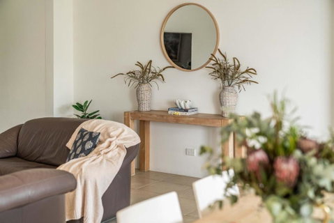 Zinc 1 - Modern Apartment With Lift - Accommodation Rockhampton 2