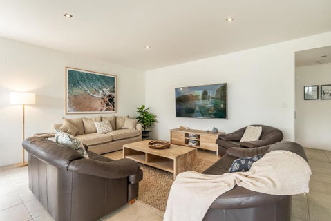 Zinc 1 - Modern Apartment With Lift - Accommodation Rockhampton 3