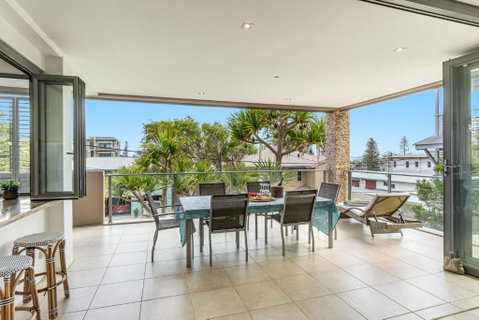Zinc 1 - Modern Apartment With Lift - Accommodation Rockhampton 0