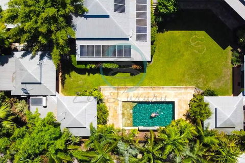 Zenhouse: 6-BR Balinese Tropical Oasis In Nightcliff Central - Accommodation Rockhampton 0