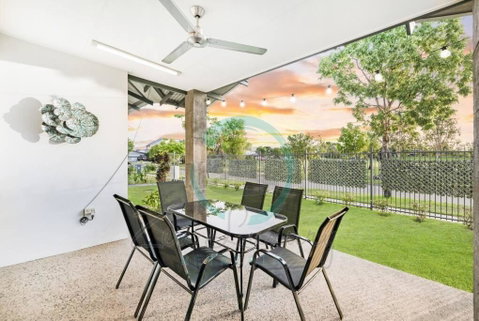 Zenhouse: Stylish Muirhead Home Near Park/Hospital - Accommodation Rockhampton 1