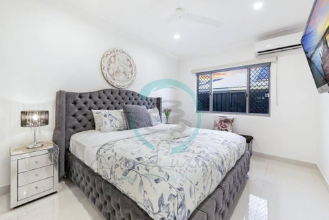 Zenhouse: Stylish Muirhead Home Near Park/Hospital - Accommodation Rockhampton 3