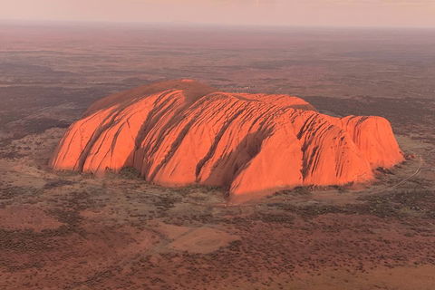 Scenic Flight: Uluru & Kata Tjuta - Accommodation Rockhampton 2