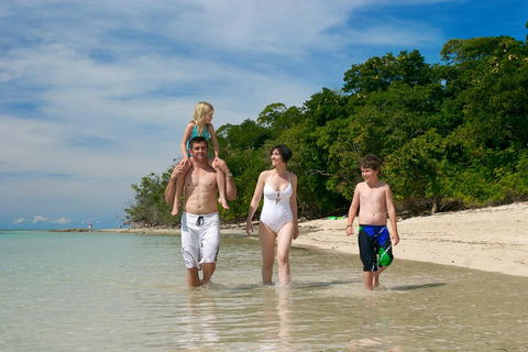 Green Island Discovery Including Glass Bottom Boat Tour Departing Cairns - Accommodation Rockhampton 1