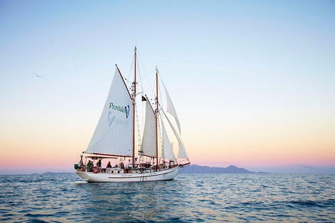 Fly & Sail Package (With Providence) - Accommodation Rockhampton 1