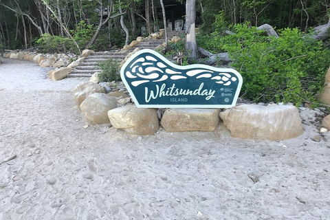 2 Night Small Group Whitsundays Sailing Adventure Aboard Mandrake - Accommodation Rockhampton 1