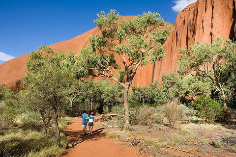Full Uluru Base Walk At Sunrise Including Breakfast - Accommodation Rockhampton 0