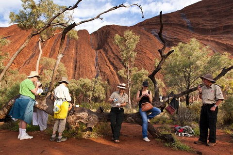 Full Uluru Base Walk At Sunrise Including Breakfast - Accommodation Rockhampton 5