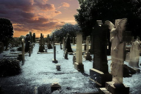 Southport Cemetery Paranormal Activity Tour QUEENSLAND - Accommodation Rockhampton 1