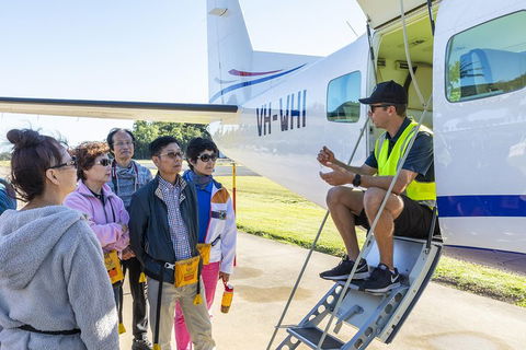 Scenic Flight - Great Barrier Reef, Heart Reef, Whitehaven Beach & Hill Inlet! - Accommodation Rockhampton 1