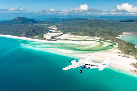 Scenic Flight - Great Barrier Reef, Heart Reef, Whitehaven Beach & Hill Inlet! - Accommodation Rockhampton 5