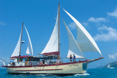 2-Day Whitsundays Sailing Adventure: Summertime - Accommodation Rockhampton 1