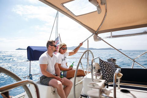 2-Night Private Charter Aboard Cruising Yacht Milady - Accommodation Rockhampton 3
