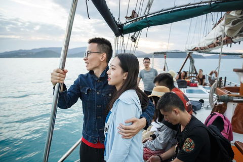 Whitsunday Islands Private Sailing Experience With Snorkeling & Langford Reef - Accommodation Rockhampton 2