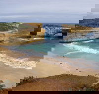 4 Day Group Camping Tour - Visit Grampians Great Ocean Road and 12 Apostles - Accommodation Rockhampton