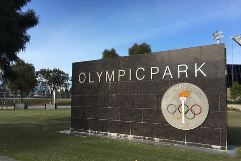 Melbourne Sports Walk - Accommodation Rockhampton 1