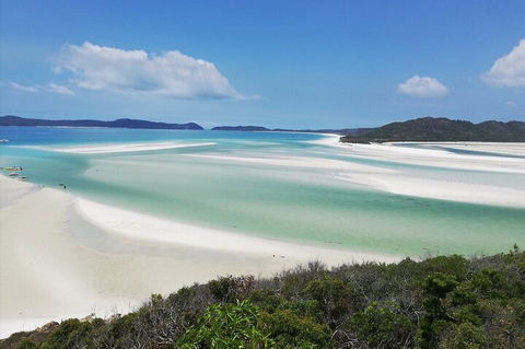 2-Night Whitsundays Sailing Cruise Incl. Whitehaven Beach & Great Barrier Reef - Accommodation Rockhampton 1