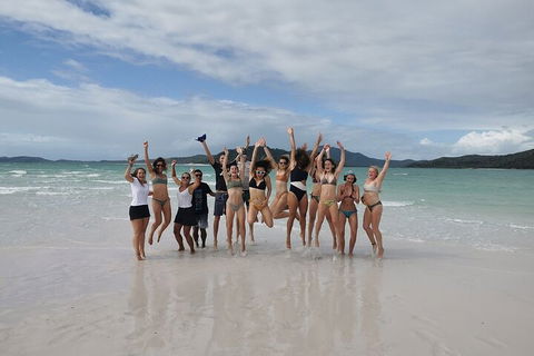 2-Night Whitsundays Sailing Cruise Incl. Whitehaven Beach & Great Barrier Reef - Accommodation Rockhampton 4