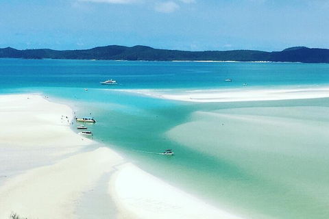 2-Night Whitsundays Sailing Cruise Incl. Whitehaven Beach & Great Barrier Reef - Accommodation Rockhampton 5