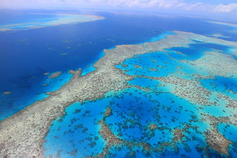 Whitsunday Islands And Heart Reef Scenic Flight - 70 Minutes - Accommodation Rockhampton 1
